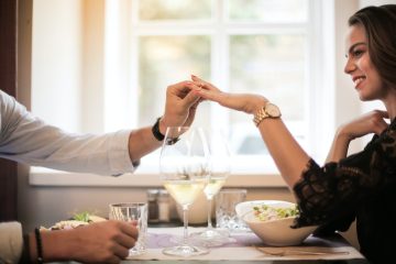 איך להפתיע את בת הזוג שלך – רעיונות להפתיע את האישה